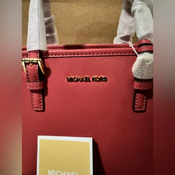 Michael Kors Pink Crossbody Bag - Picture 3 of 8